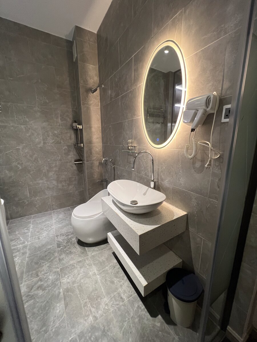 Standard room, no window